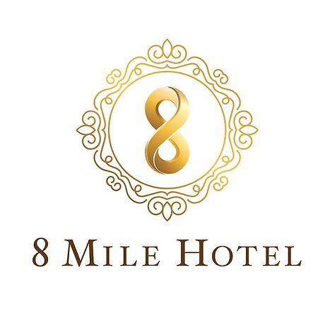 8 Mile Hotel Yangón Exterior foto